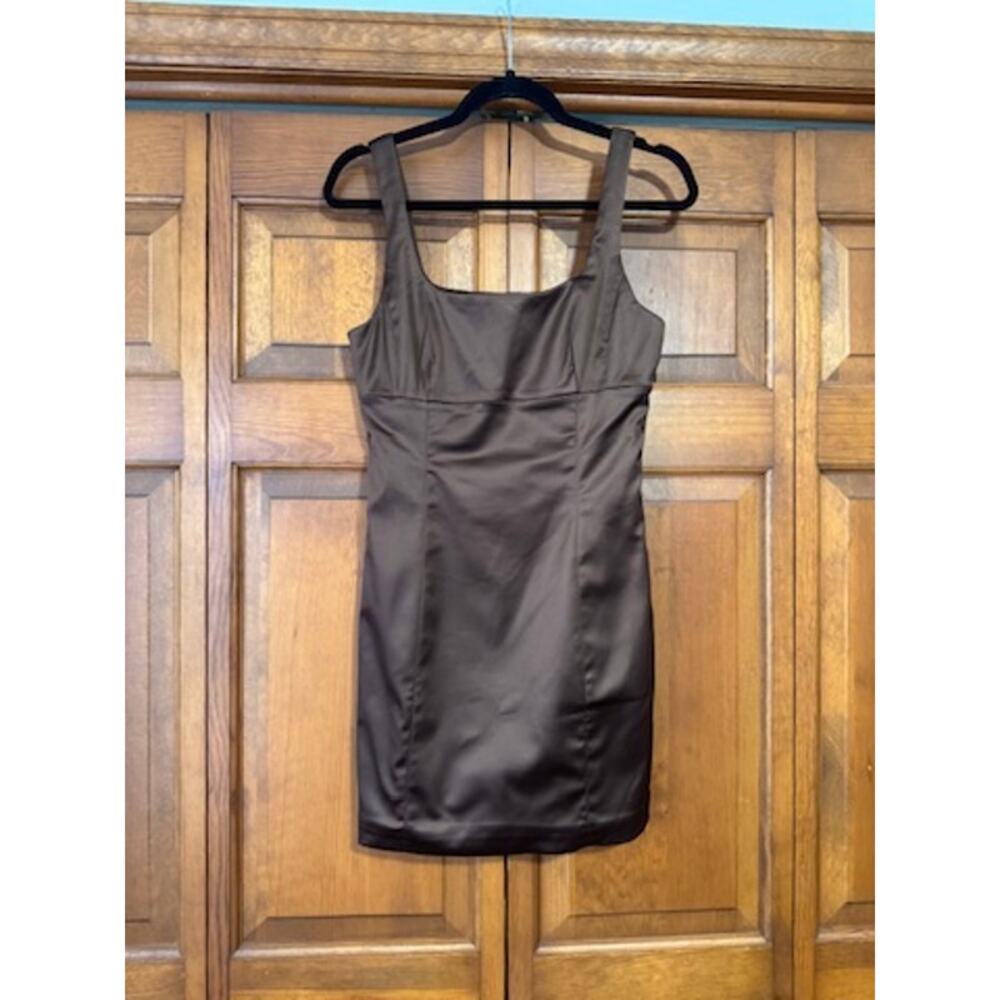 Wilfred Aritzia Cocoa Brown Shine Satin Square Neck Mini Dress Quiet Luxury SZ 6 - Picture 2 of 12